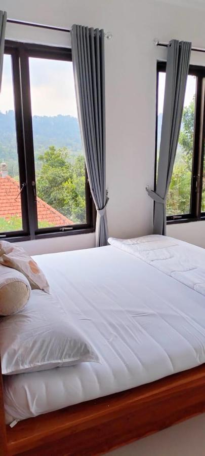 Giri Swari Homestay Sidemen  Kültér fotó