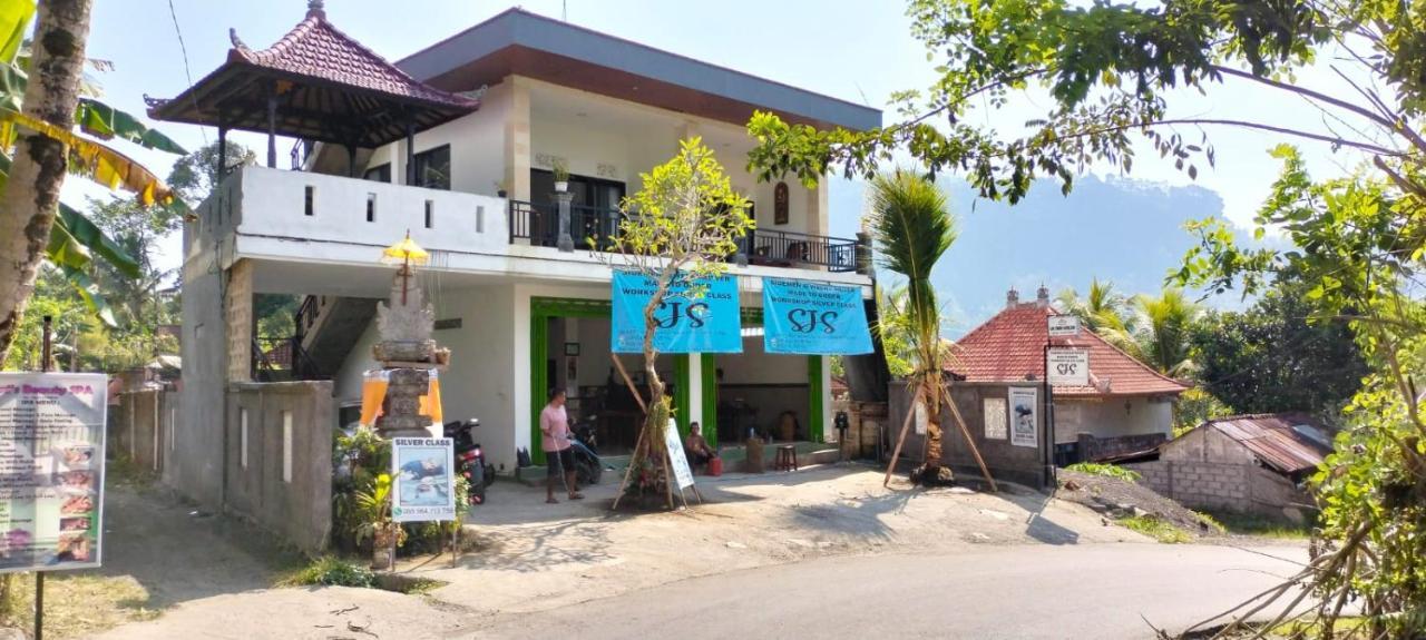 Giri Swari Homestay Sidemen  Kültér fotó