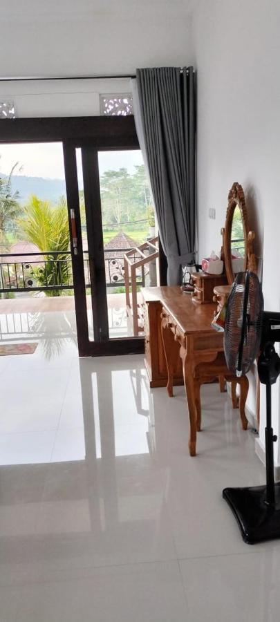 Giri Swari Homestay Sidemen  Kültér fotó